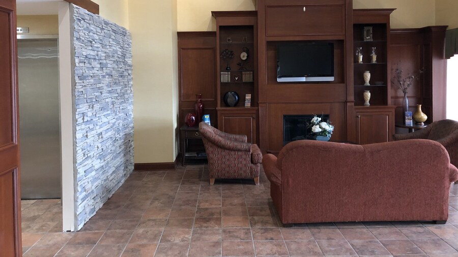 Red Roof Inn & Suites Chestertown