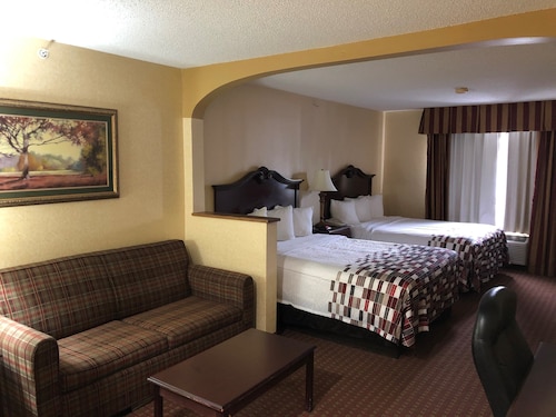 Red Roof Inn & Suites Chestertown