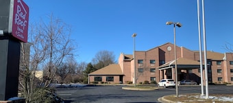 Red Roof Inn & Suites Chestertown