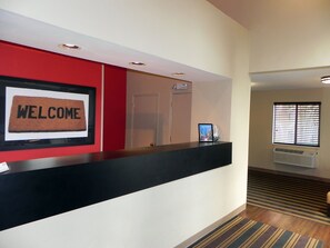 Lobby - Extended Stay America Select Suites Charlotte University E (Charlotte)