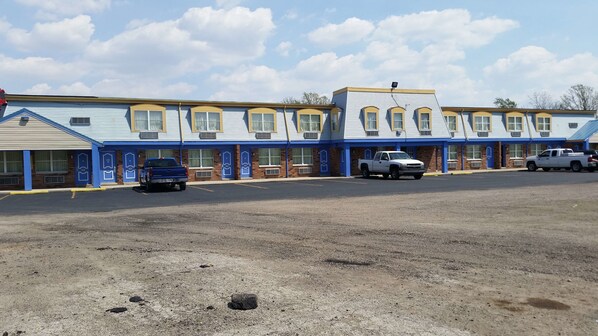 Exterior - Guest Keeper Inn (Van Wert)