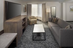 Junior Suite, 1 King Bed, Refrigerator & Microwave | Living area | 37-inch flat-screen TV with digital channels, TV, video-game console