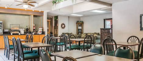 Petit déjeuner continental compris tous les jours