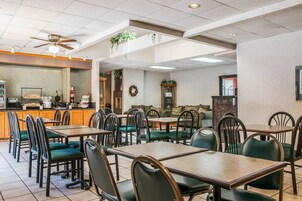 Desayuno continental incluido todos los días 