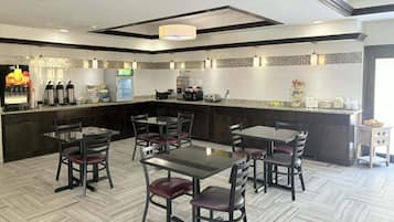 Free daily continental breakfast