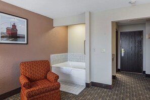 Iron/ironing board, bed sheets