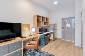 In-room safe, desk, laptop workspace, iron/ironing board