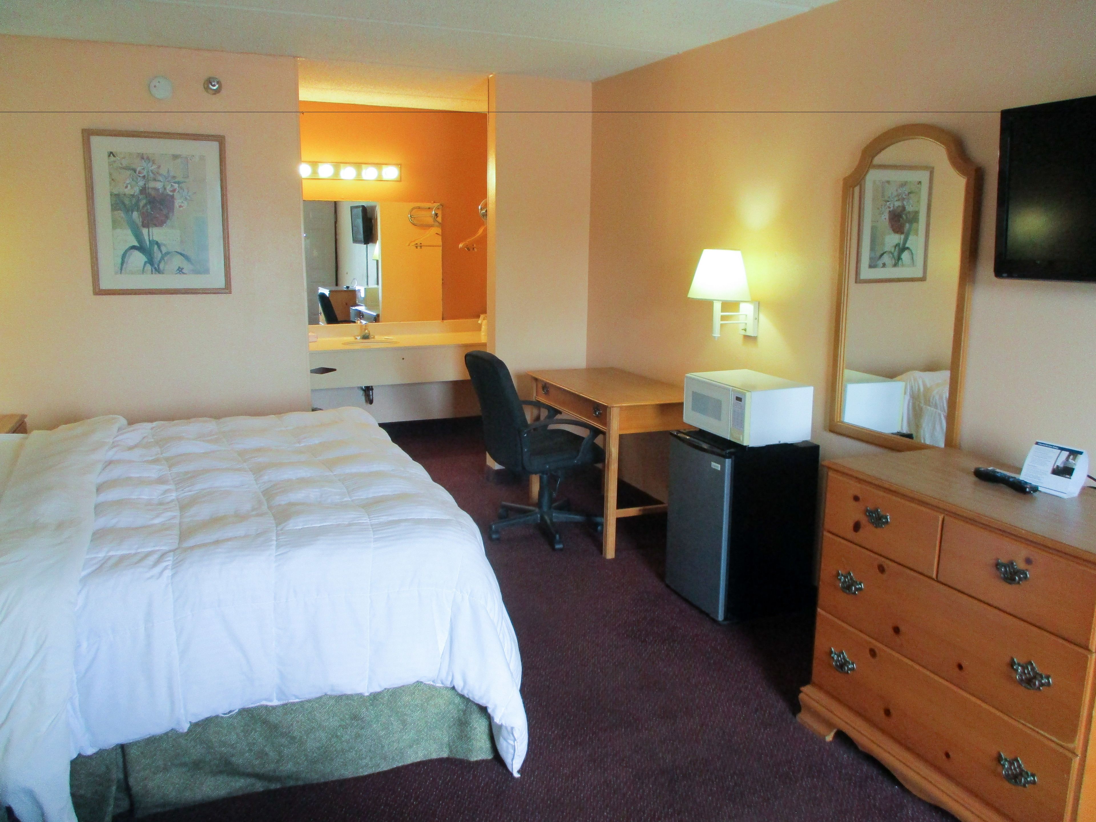 1 室のベッドルーム、デスク、WiFi (無料)、ベッドシーツ