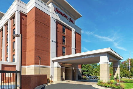 Exterior. Hampton Inn Greensboro-Airport