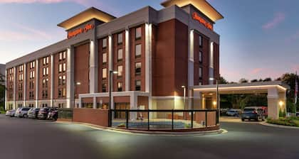 Hampton Inn Greensboro-Airport