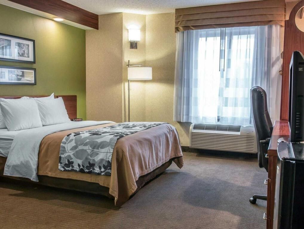 Down comforters, desk, laptop workspace, blackout drapes