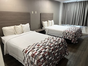 Deluxe Room, 2 Double Beds, Non Smoking