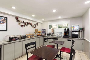 Dagelijks continentaal ontbijt inbegrepen