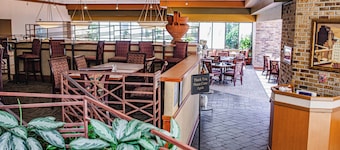 DoubleTree by Hilton Hotel Oak Ridge - Knoxville