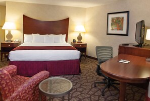 Premium bedding, down duvets, in-room safe, desk - DoubleTree by Hilton Hotel Oak Ridge - Knoxville (Oak Ridge)
