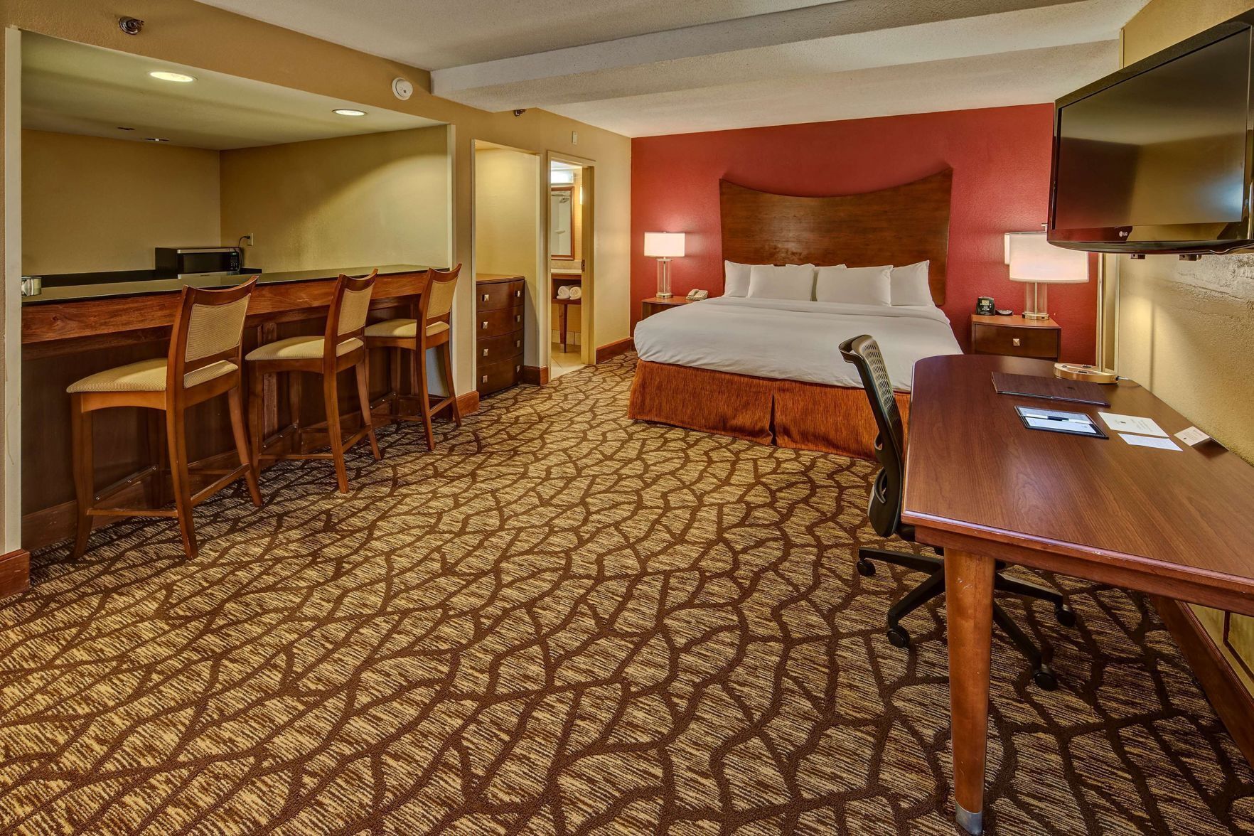 Premium bedding, down duvets, in-room safe, desk