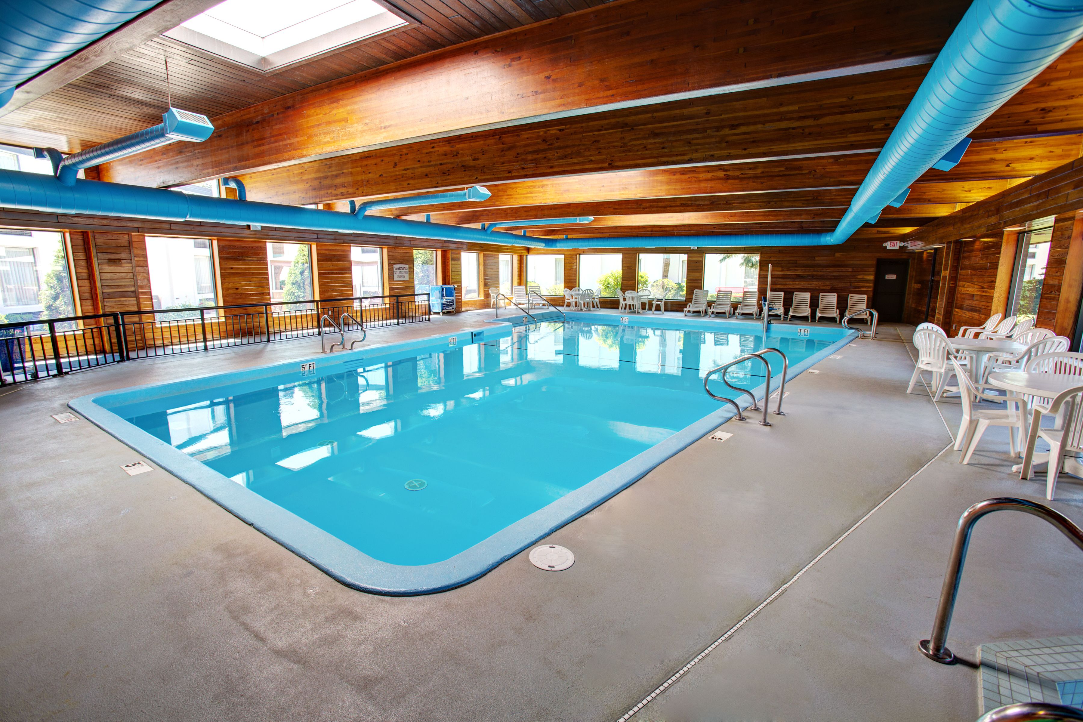 indoor pool, pool loungers