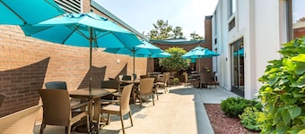 Country Inn & Suites by Radisson, Traverse City, MI