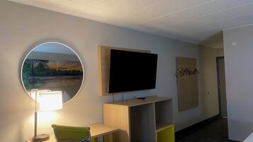 Bureau, espace de travail pour ordinateur portable, rideaux occultants