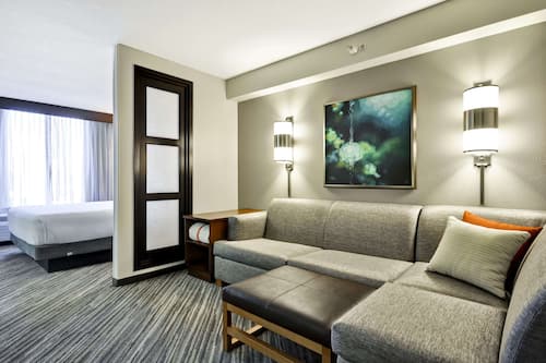 In-room safe, desk, laptop workspace, blackout curtains