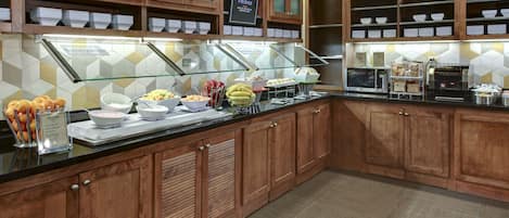 Tägliches inbegriffenes Frühstücksbuffet