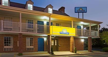Days Inn by Wyndham Auburn