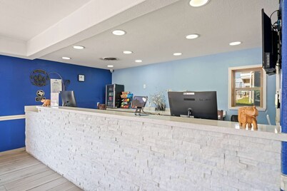 Americas Best Value Inn & Suites Brenham