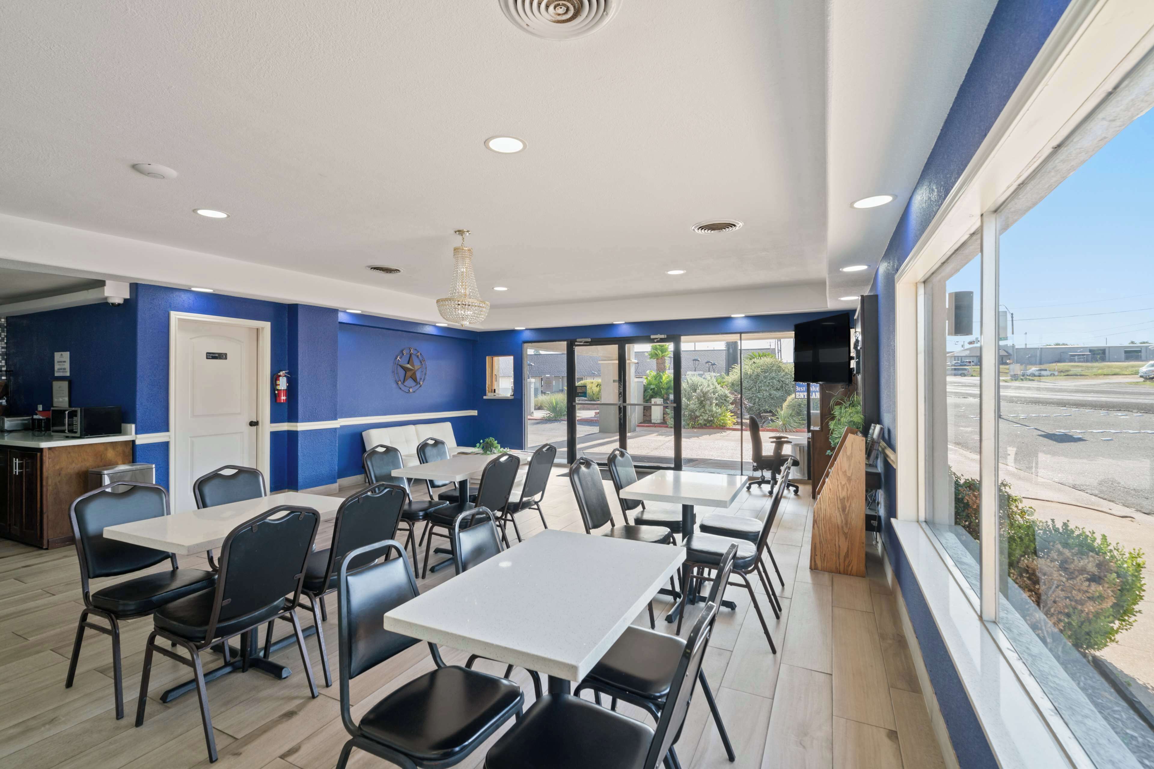 Café da manhã continental grátis todos os dias