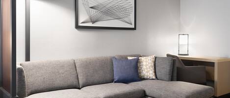 Premium bedding, in-room safe, desk, blackout curtains