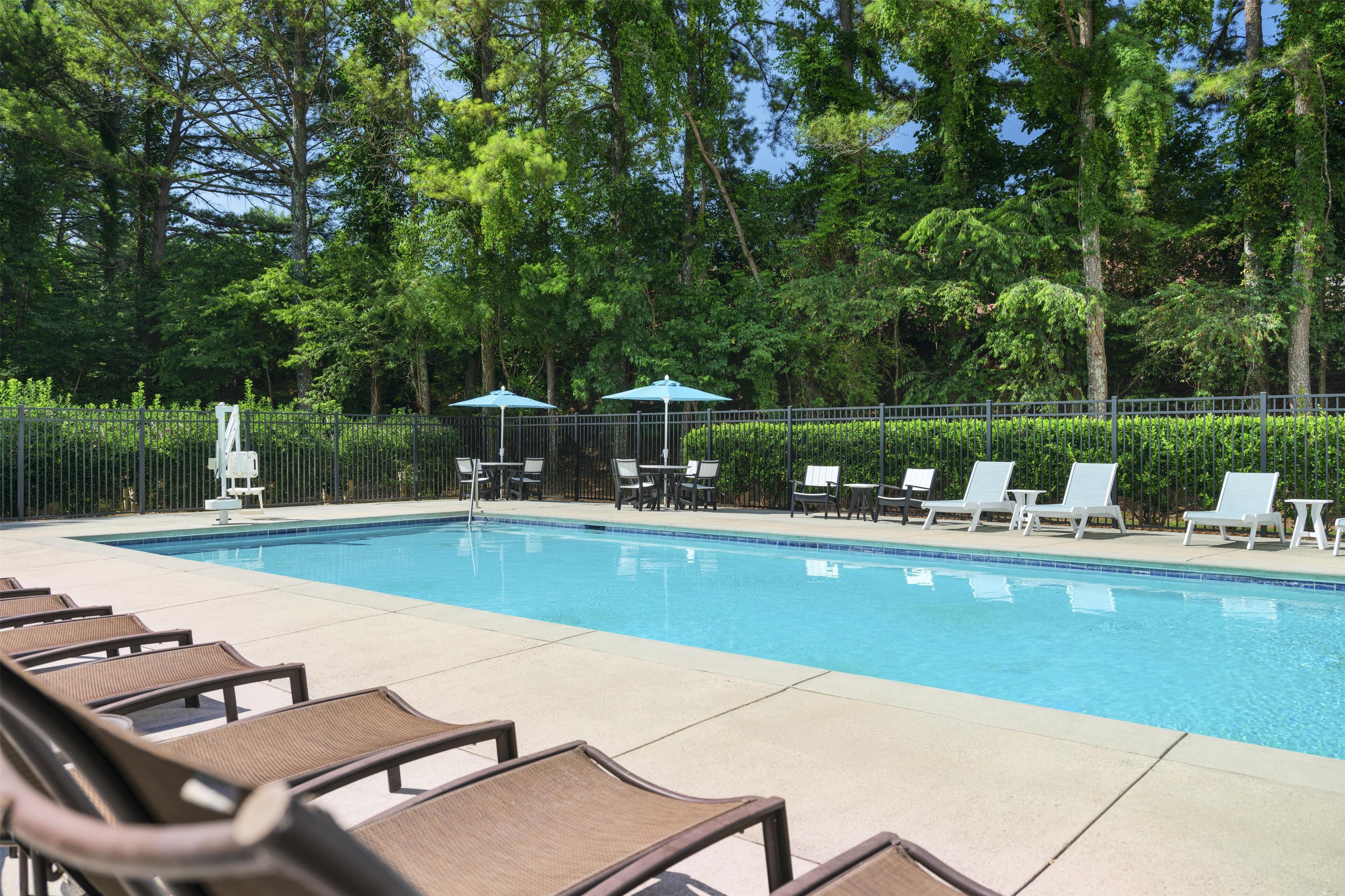 outdoor pool, pool loungers