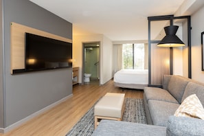 Premium bedding, in-room safe, desk, blackout curtains