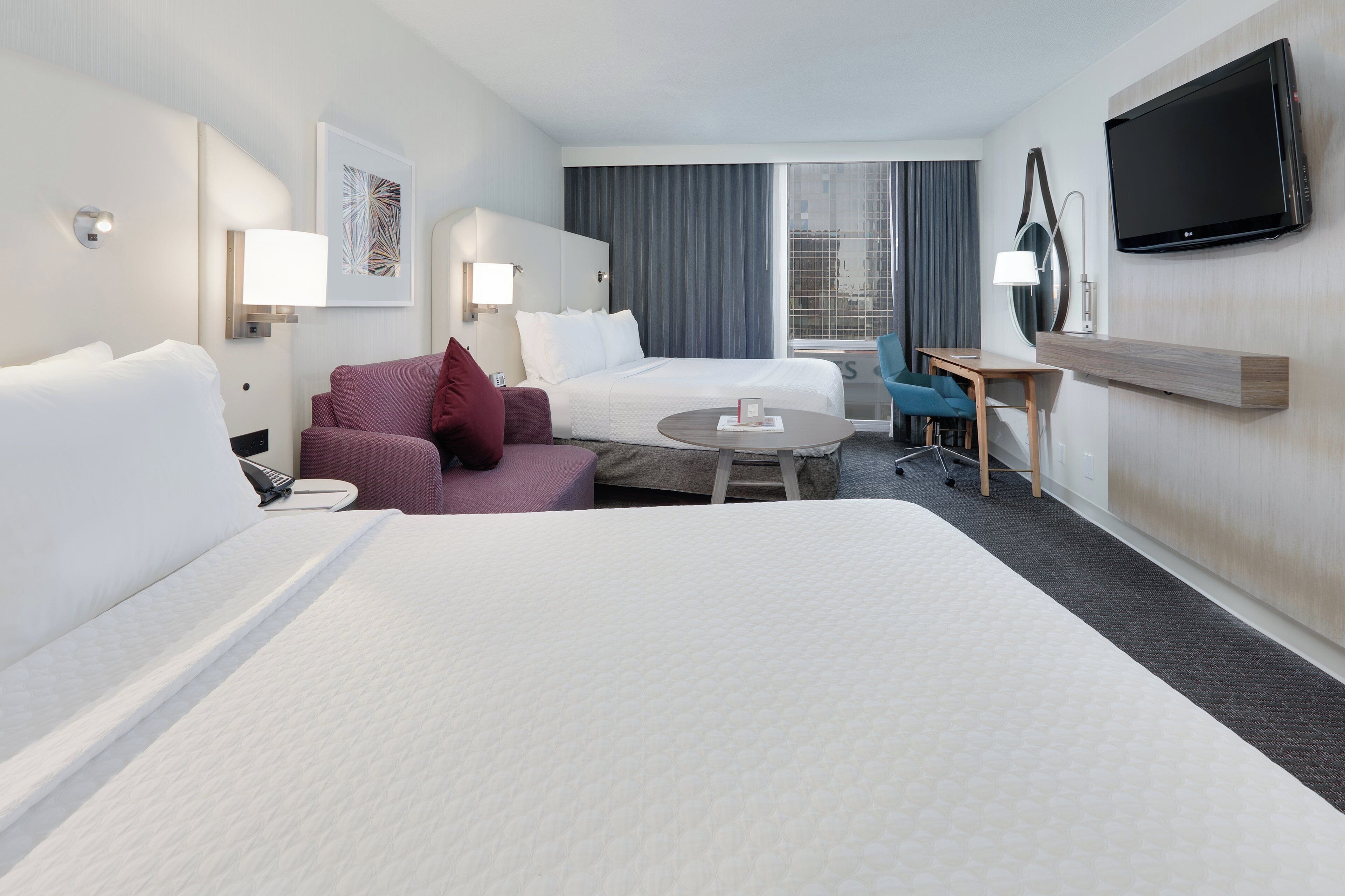 Premium bedding, in-room safe, desk, iron/ironing board