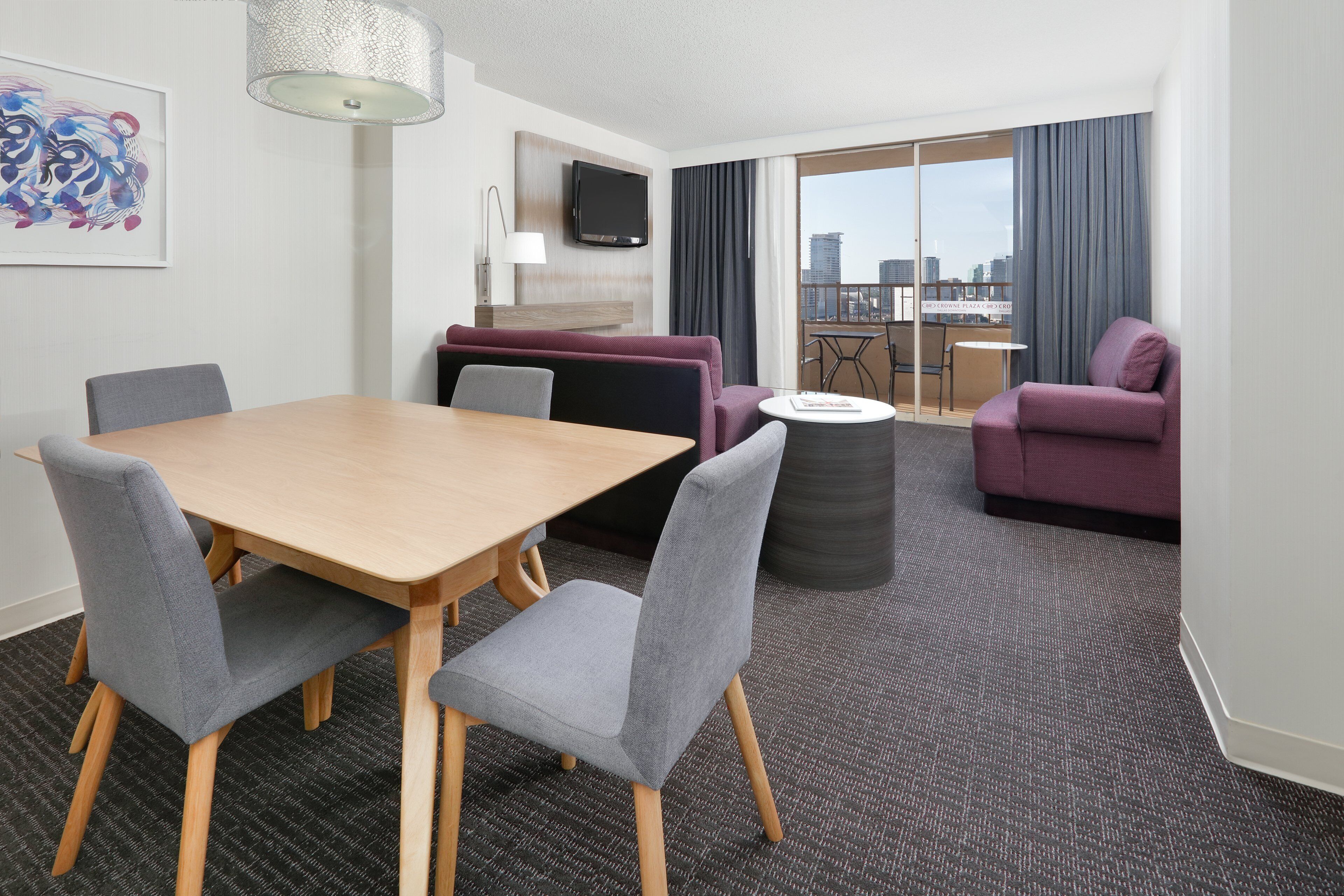 Premium bedding, in-room safe, desk, iron/ironing board