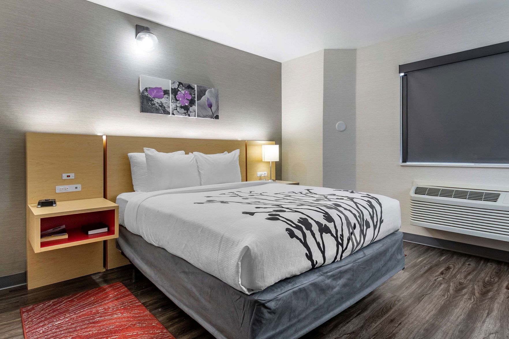 In-room safe, desk, iron/ironing board, rollaway beds
