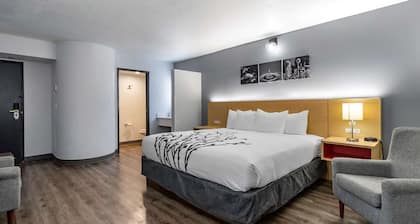 Sleep Inn & Suites