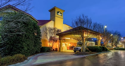 La Quinta Inn & Suites by Wyndham Raleigh Durham Intl AP