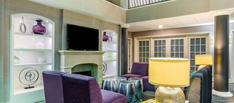 La Quinta Inn & Suites by Wyndham Raleigh Durham Intl AP