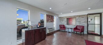 Red Roof Inn & Suites Denton