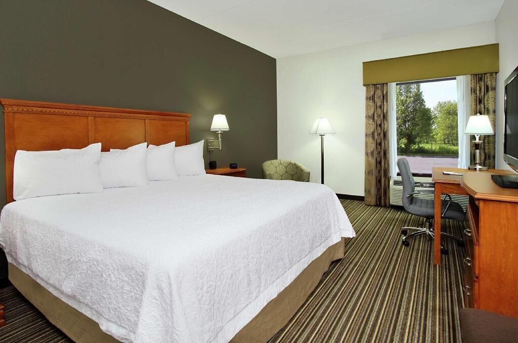 Ropa de cama de alta calidad y camas con pillow-top 
