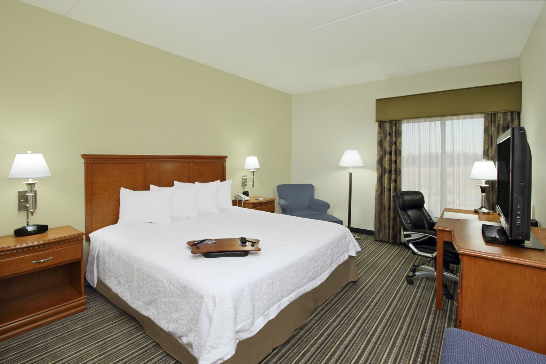Ropa de cama de alta calidad y camas con pillow-top 