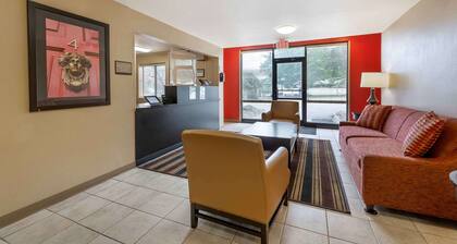 Suburban Studios Copley Akron West