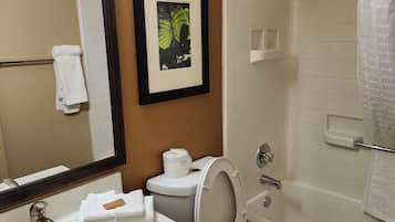 Camera Standard, 1 letto queen, non fumatori | Bagno | Combinazione doccia/vasca, doccia idromassaggio