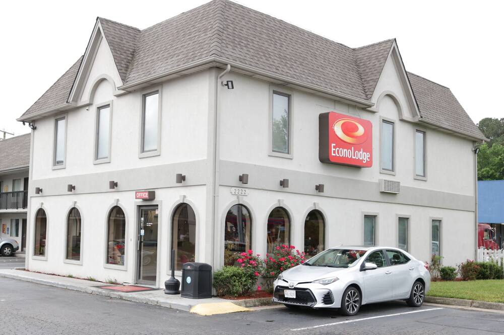 Econo Lodge Chesapeake Route 13 and I-464