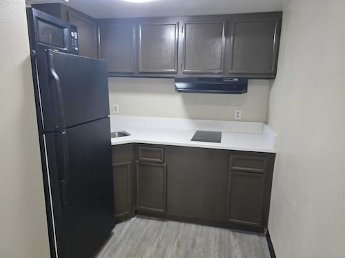 STUDIOS & SUITES 4 LESS CHESAPEAKE