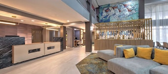 La Quinta Inn & Suites by Wyndham Dallas DFW Airport North