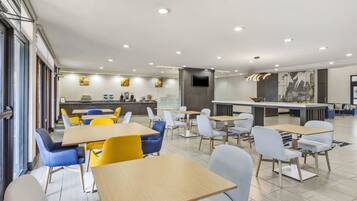 Free daily buffet breakfast