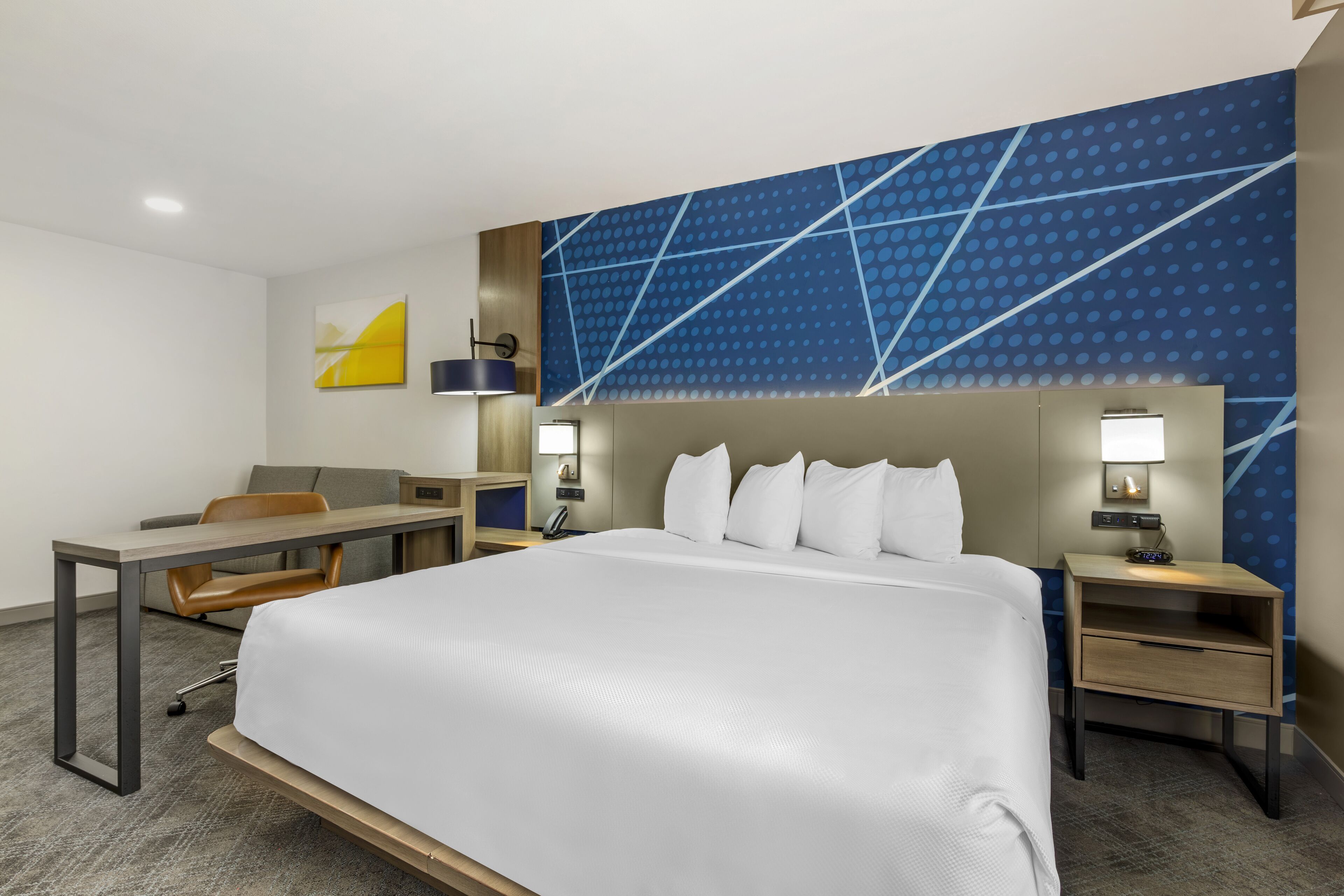 in-room safe, desk, iron/ironing board, free wifi