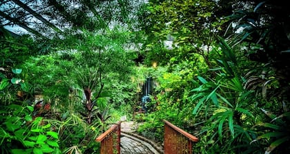 Family Garden Inn & Suites