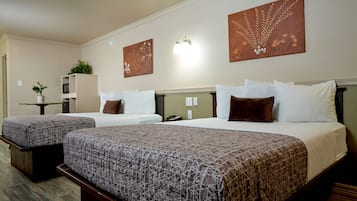 Kamar Deluks, 2 Tempat Tidur Queen | Seprai premium, tirai kedap cahaya, dan kedap suara