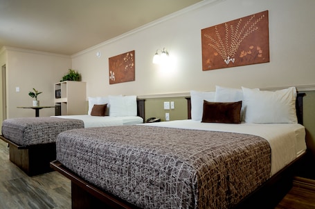 Ropa de cama de alta calidad y cortinas blackout